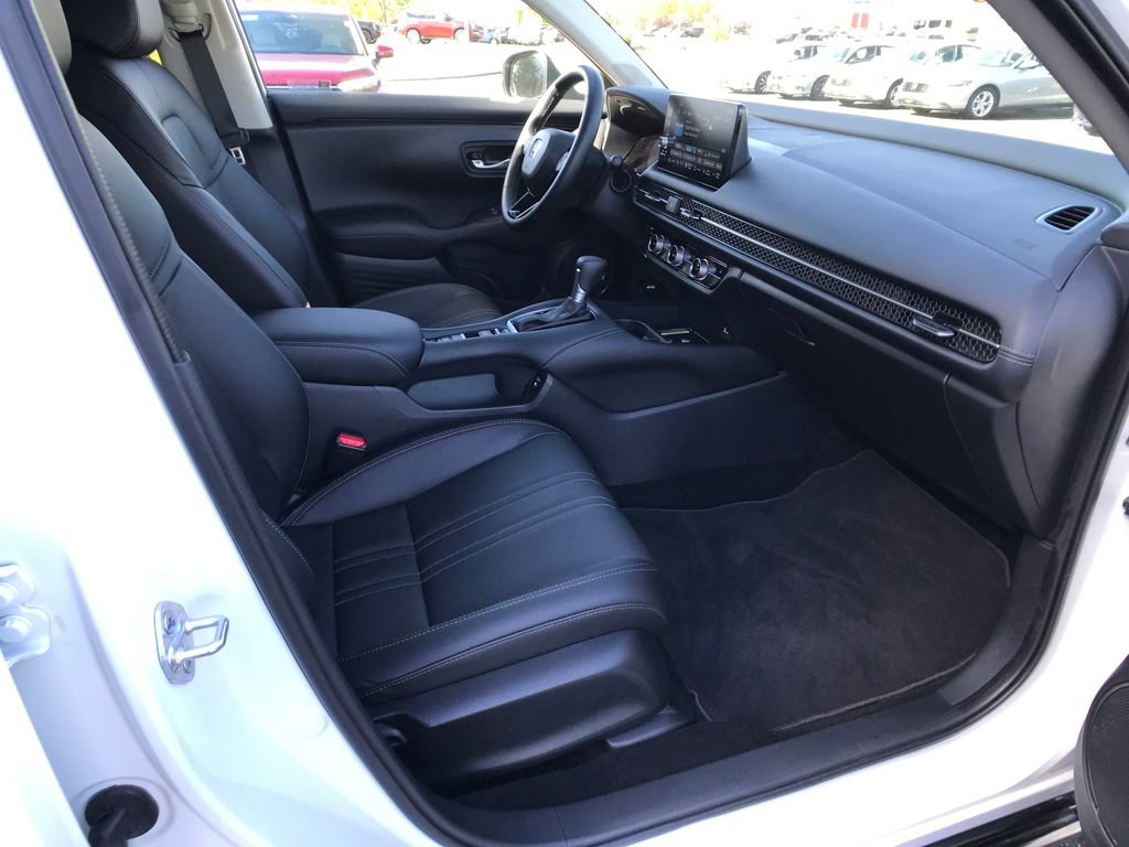 Certified 2025 Honda HR-V EX-L image 13
