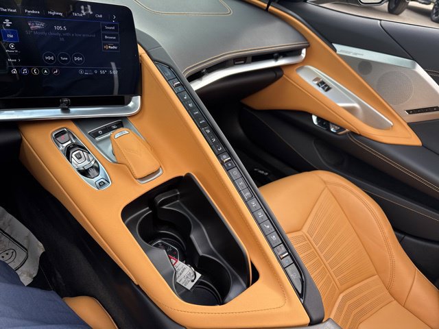 Used 2022 Chevrolet Corvette Stingray Preferred Conv w/ Z51 Performance Package RWD image 17