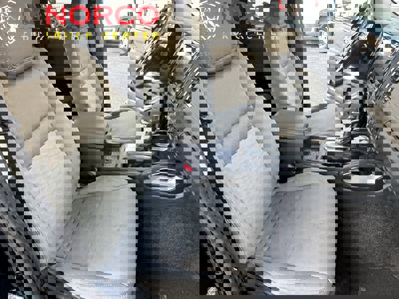 Used 2022 Nissan Frontier SV image 19