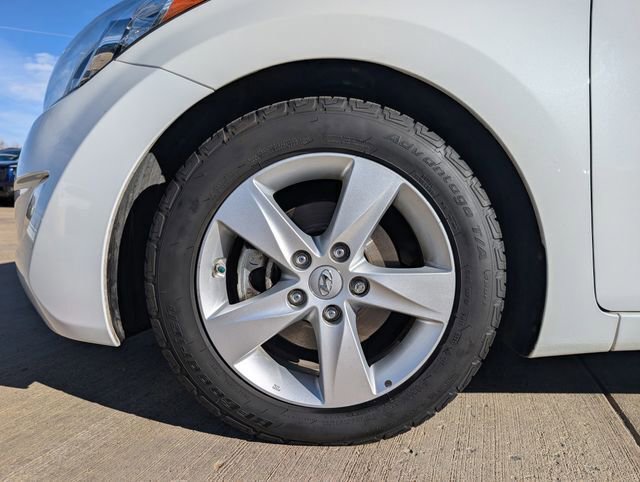 Used 2013 Hyundai Elantra GLS w/ Preferred Pkg image 9