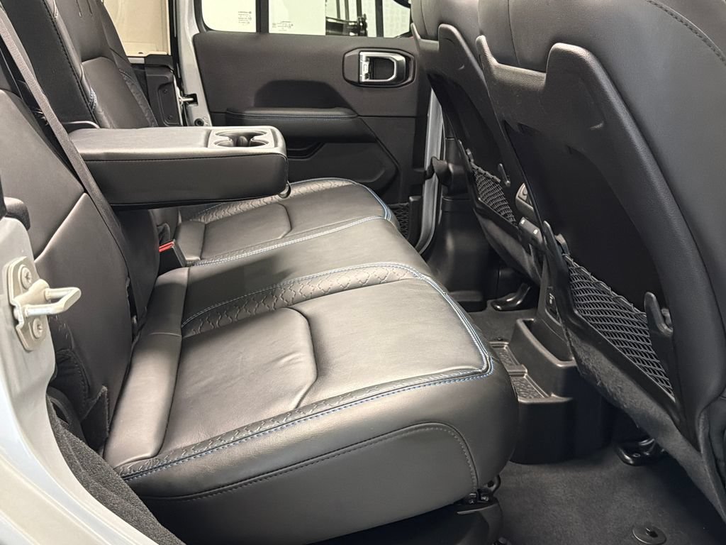 Used 2024 Jeep Wrangler High Altitude AWD/4WD image 15