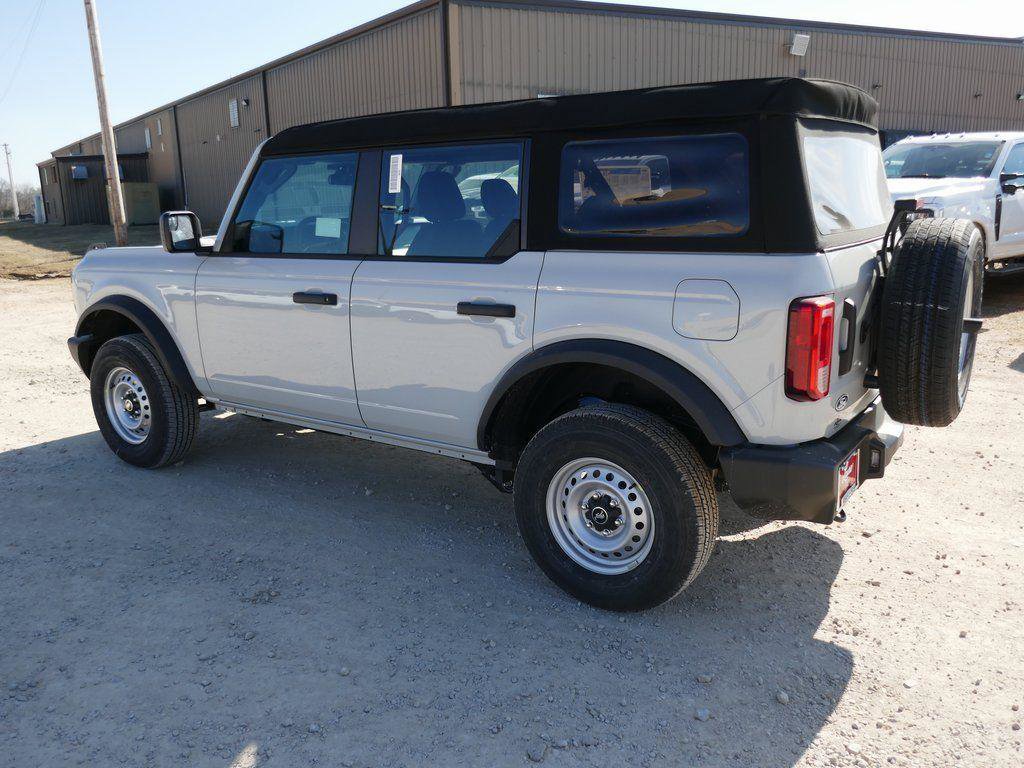 New 2026 Ford Bronco 4-Door image 6