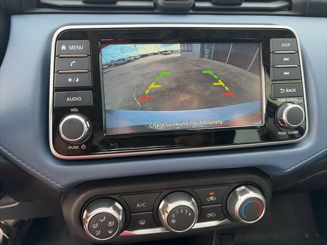 New 2025 Nissan Versa SV w/ Trunk Package FWD image 16