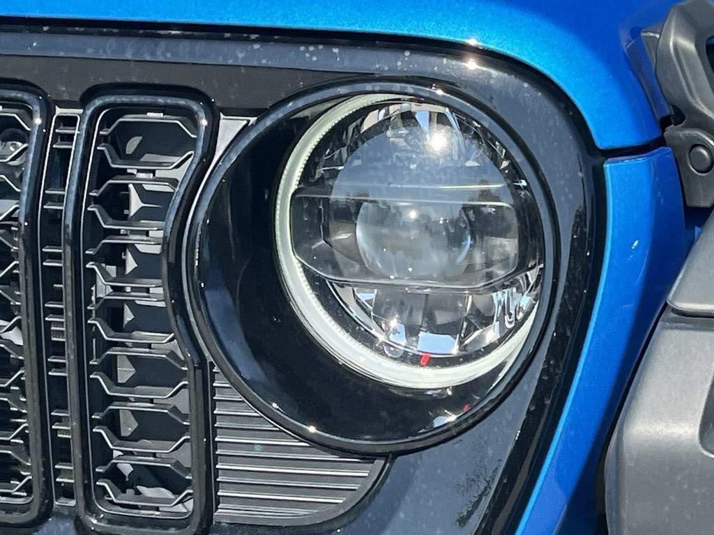 Used 2026 Jeep Wrangler Unlimited Sport AWD/4WD image 9