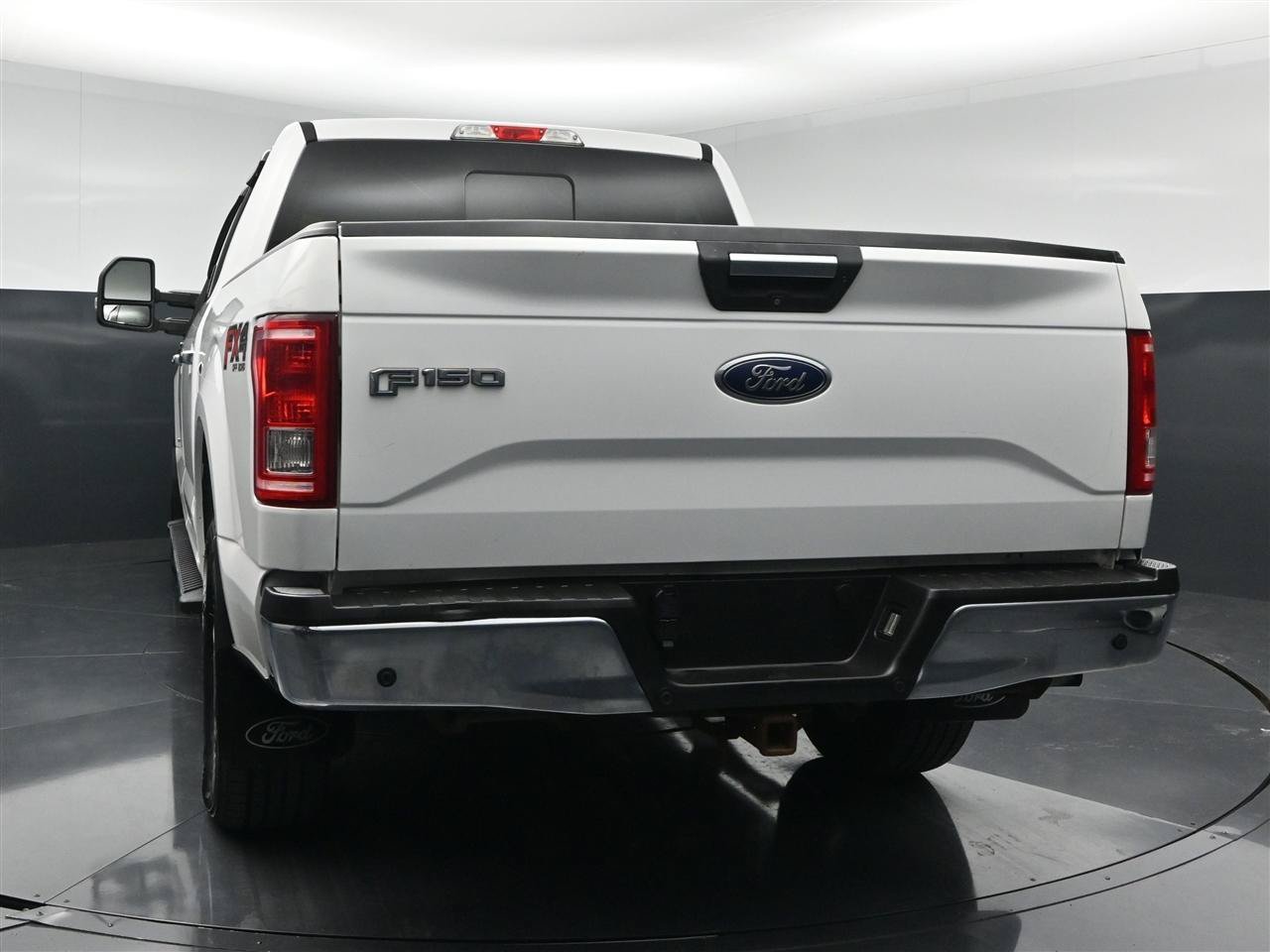 Used 2017 Ford F150 XLT w/ Equipment Group 302A Luxury AWD/4WD image 7