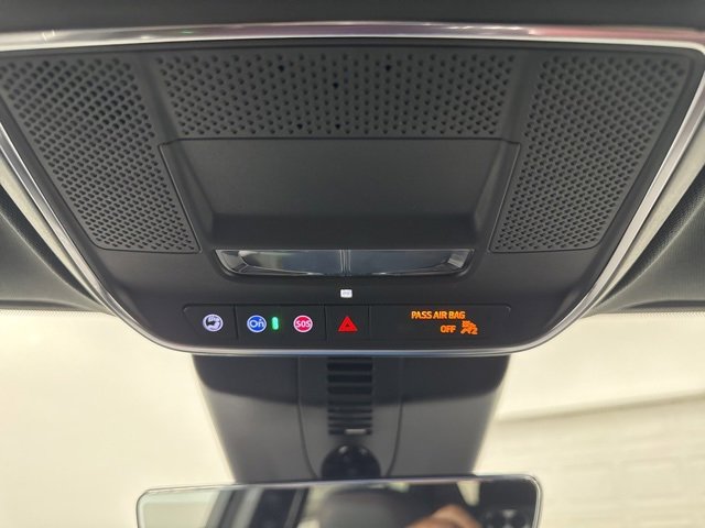 New 2026 Chevrolet Traverse RS image 23
