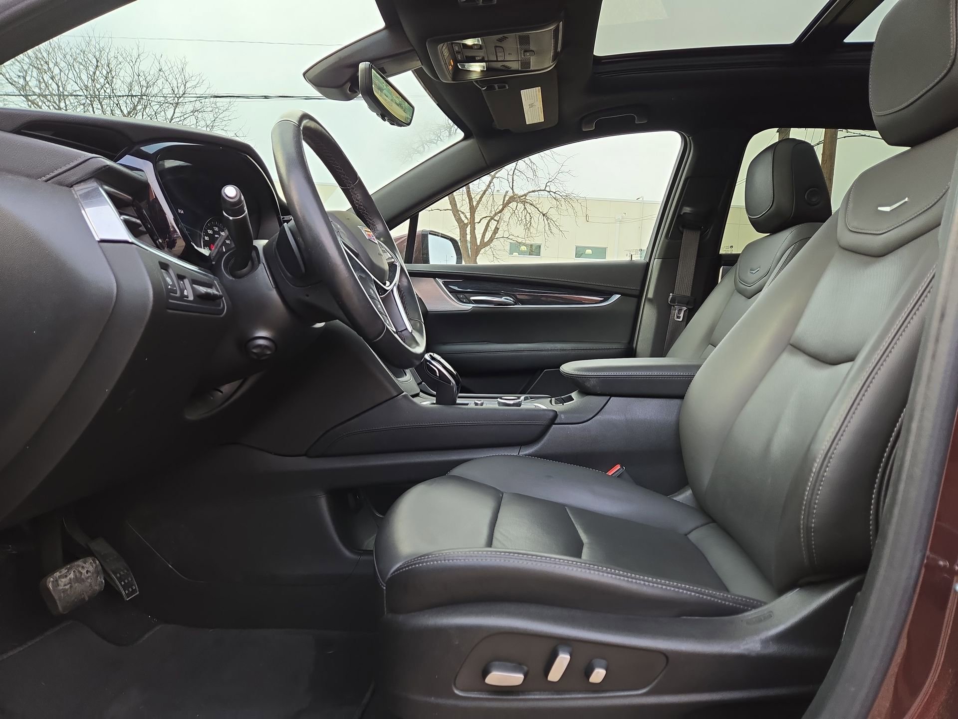 Used 2022 Cadillac XT5 Premium Luxury w/ Technology Package image 16