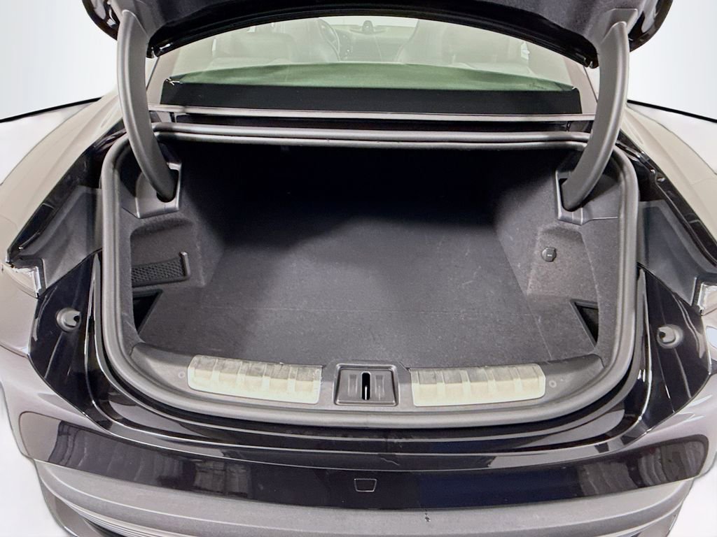 Used 2020 Porsche Taycan Turbo image 29