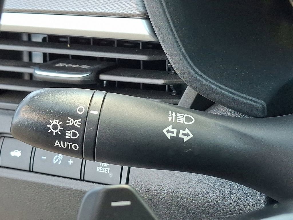 Used 2025 Nissan Altima 2.5 SR image 25