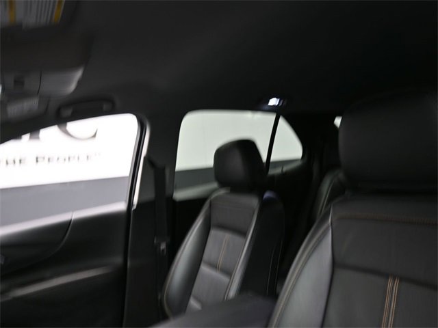 Used 2023 Chevrolet Equinox Premier image 17