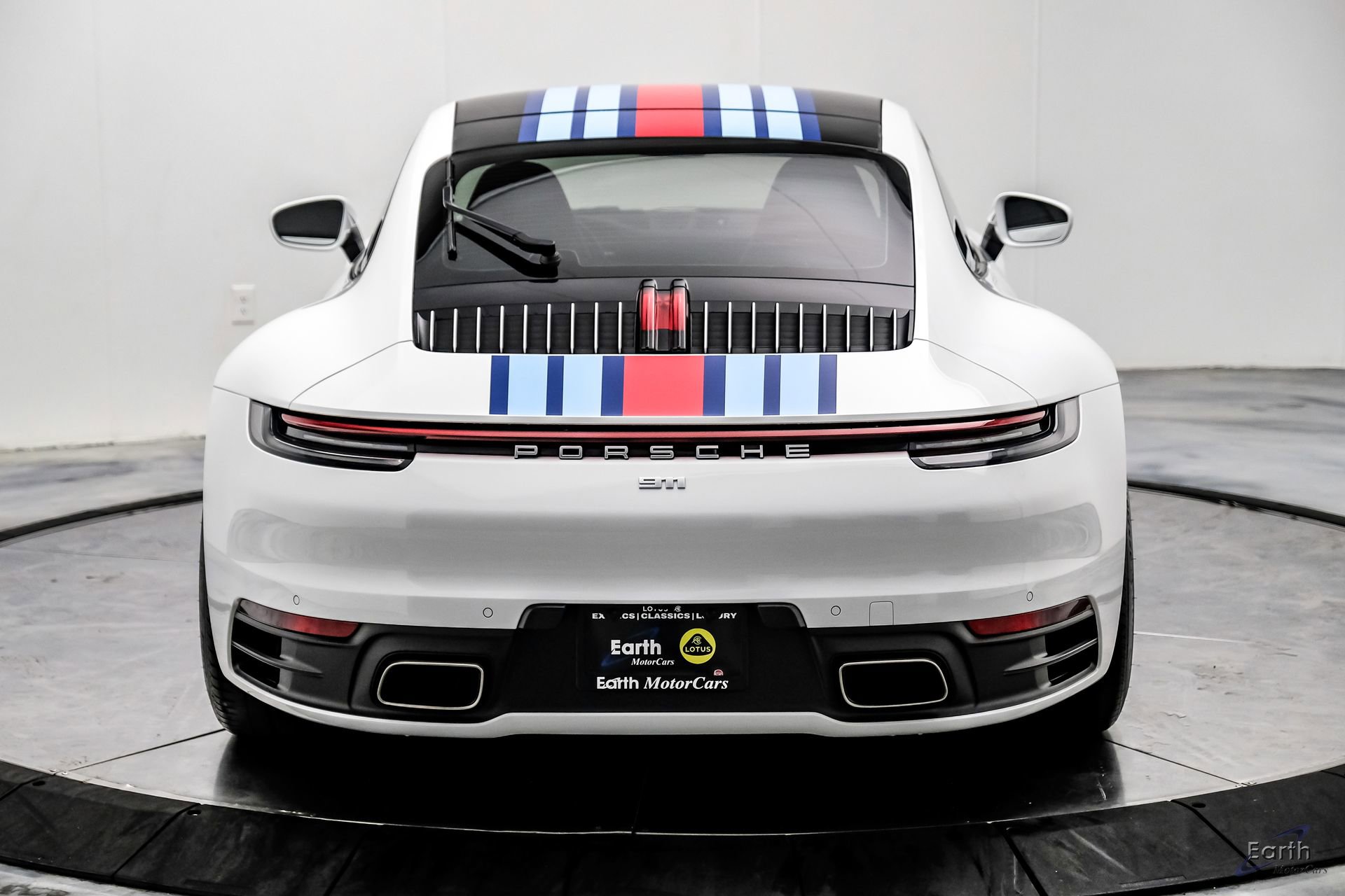 Used 2020 Porsche 911 Carrera RWD image 16