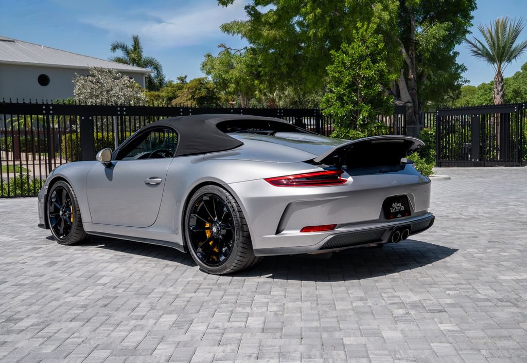 Used 2019 Porsche 911 Speedster RWD image 95
