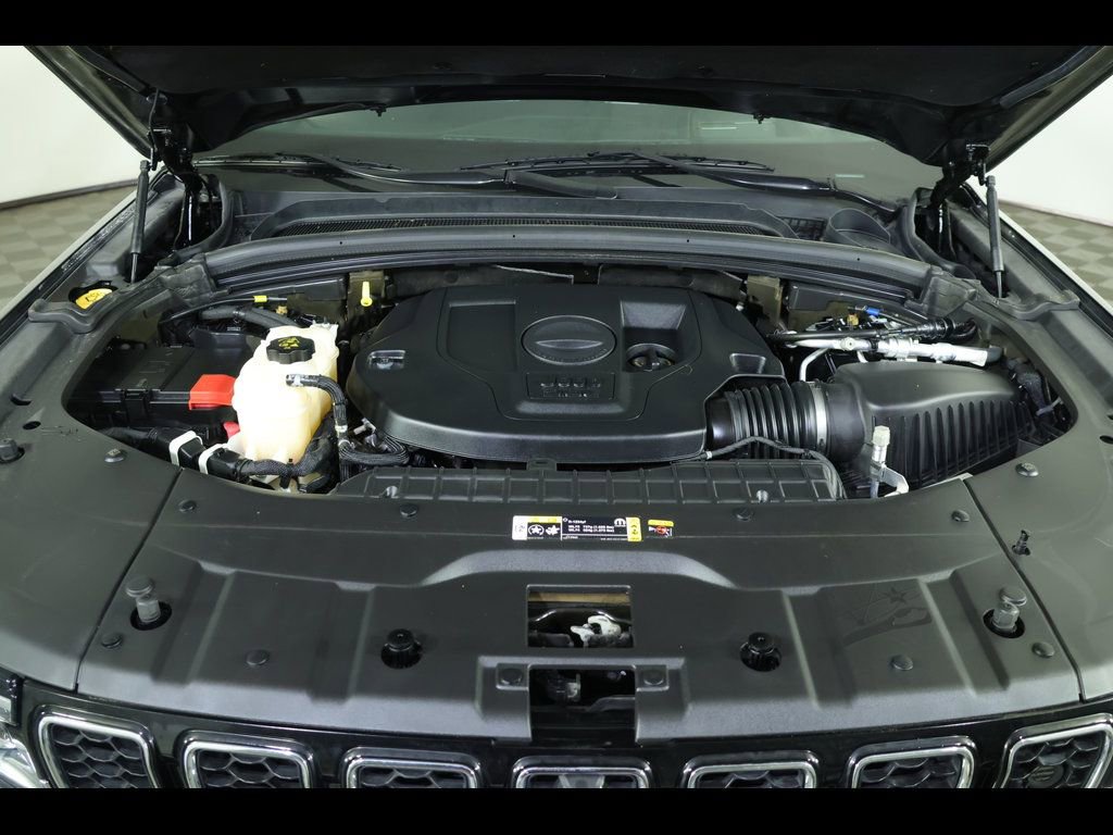Used 2022 Jeep Grand Cherokee Overland w/ Adv Protech Group III AWD/4WD image 21