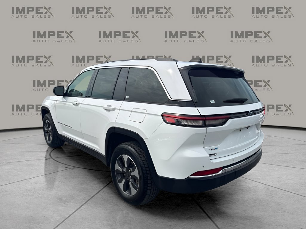 Used 2024 Jeep Grand Cherokee Limited 4xe AWD/4WD image 2