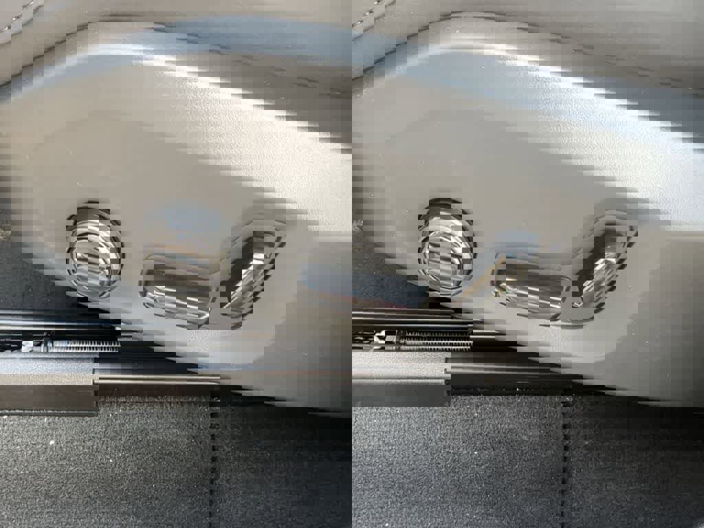 New 2026 Volvo XC60 B5 Plus w/ Protection Package Premier image 16