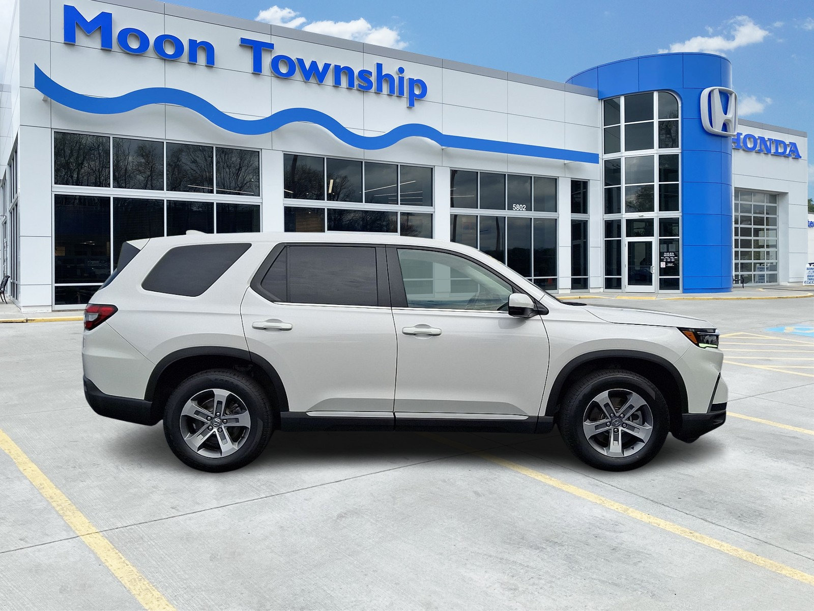 Used 2023 Honda Pilot EX-L image 7