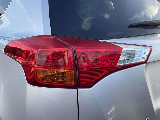 Used 2015 Toyota RAV4 Limited FWD image 9