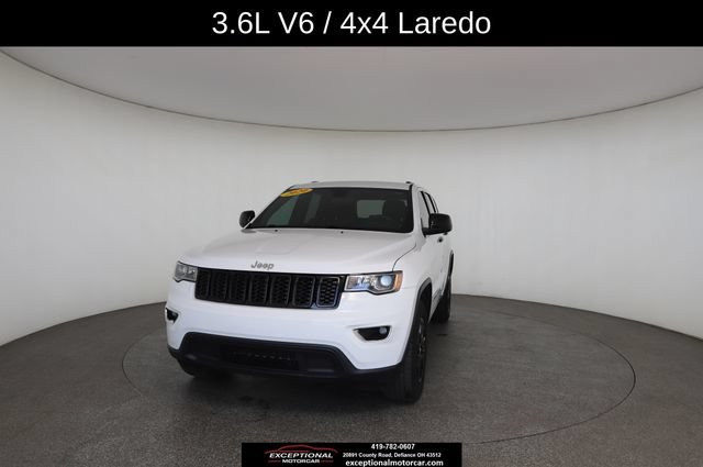 Used 2020 Jeep Grand Cherokee Laredo AWD/4WD image 31