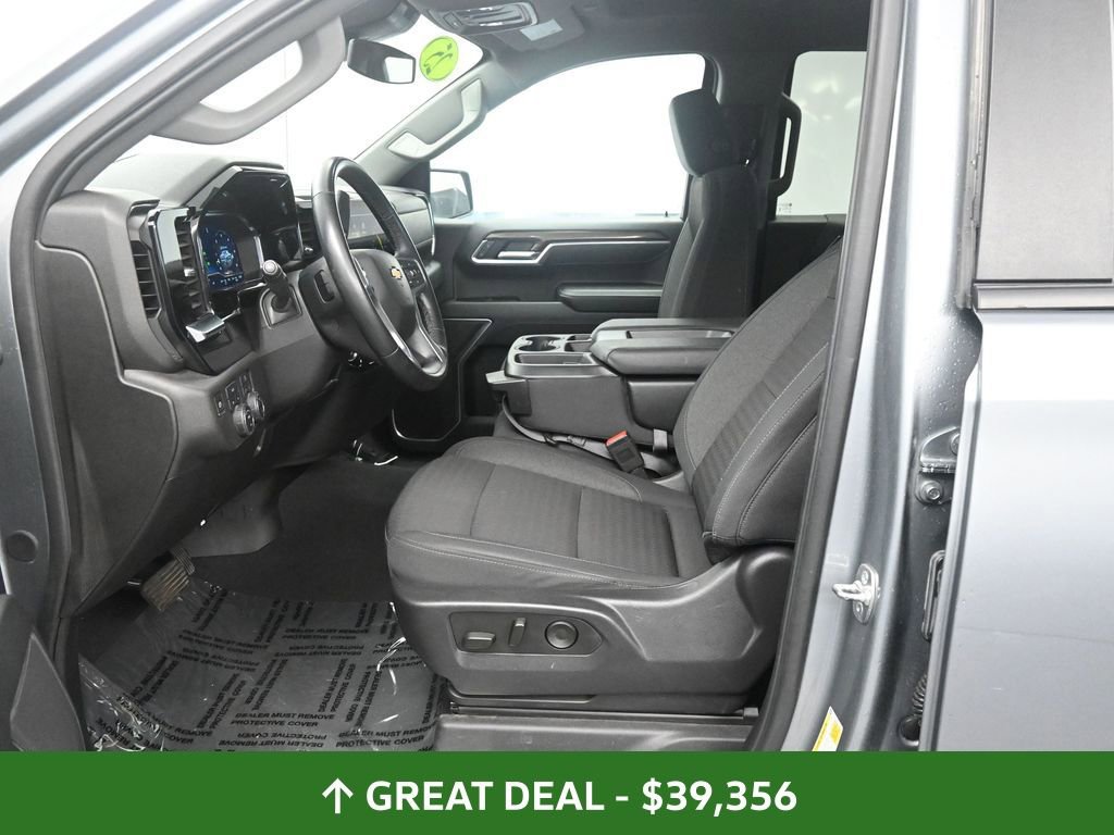 Used 2025 Chevrolet Silverado 1500 LT image 30