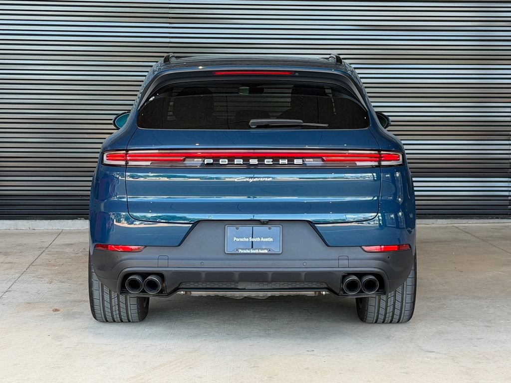 Certified 2025 Porsche Cayenne E-Hybrid AWD/4WD image 7