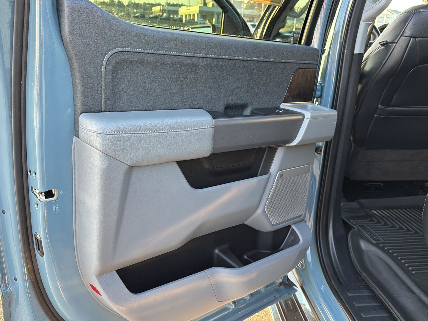 Used 2023 Ford F150 Lariat image 15