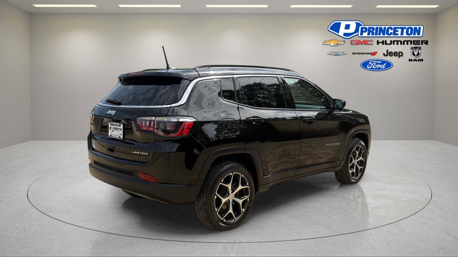 Used 2024 Jeep Compass Limited image 7