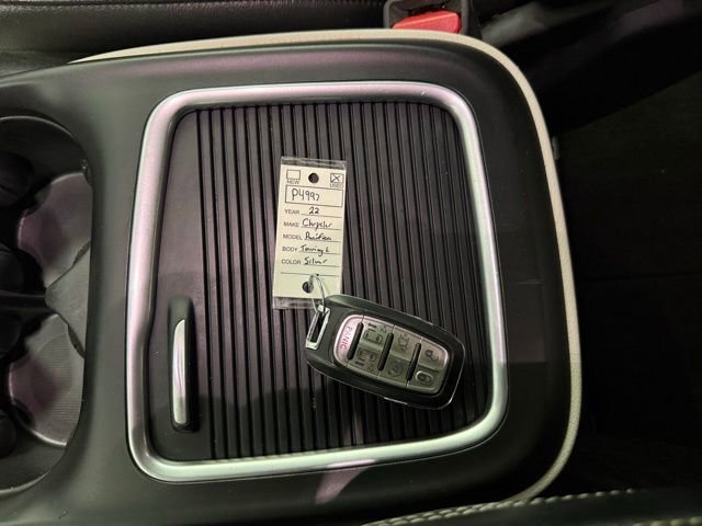 Used 2022 Chrysler Pacifica Touring-L image 22