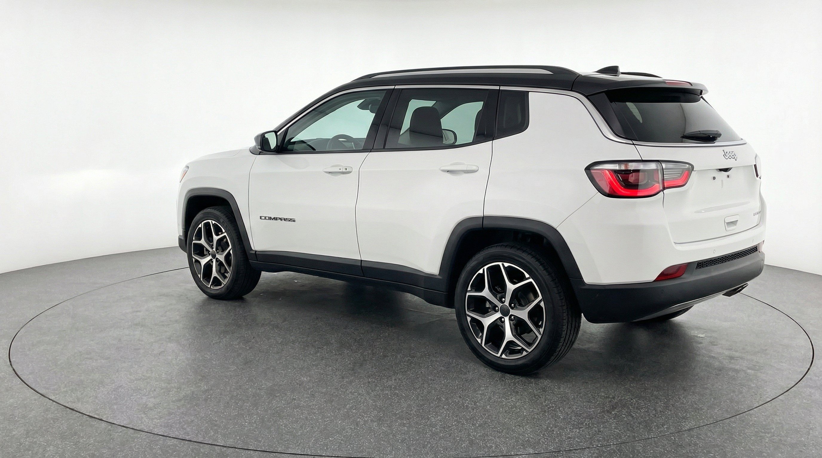 Used 2025 Jeep Compass Limited AWD/4WD image 6
