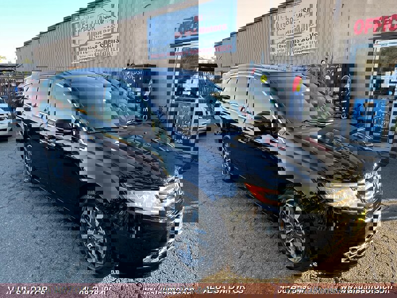 Used 2016 Honda Odyssey Touring Elite image 2