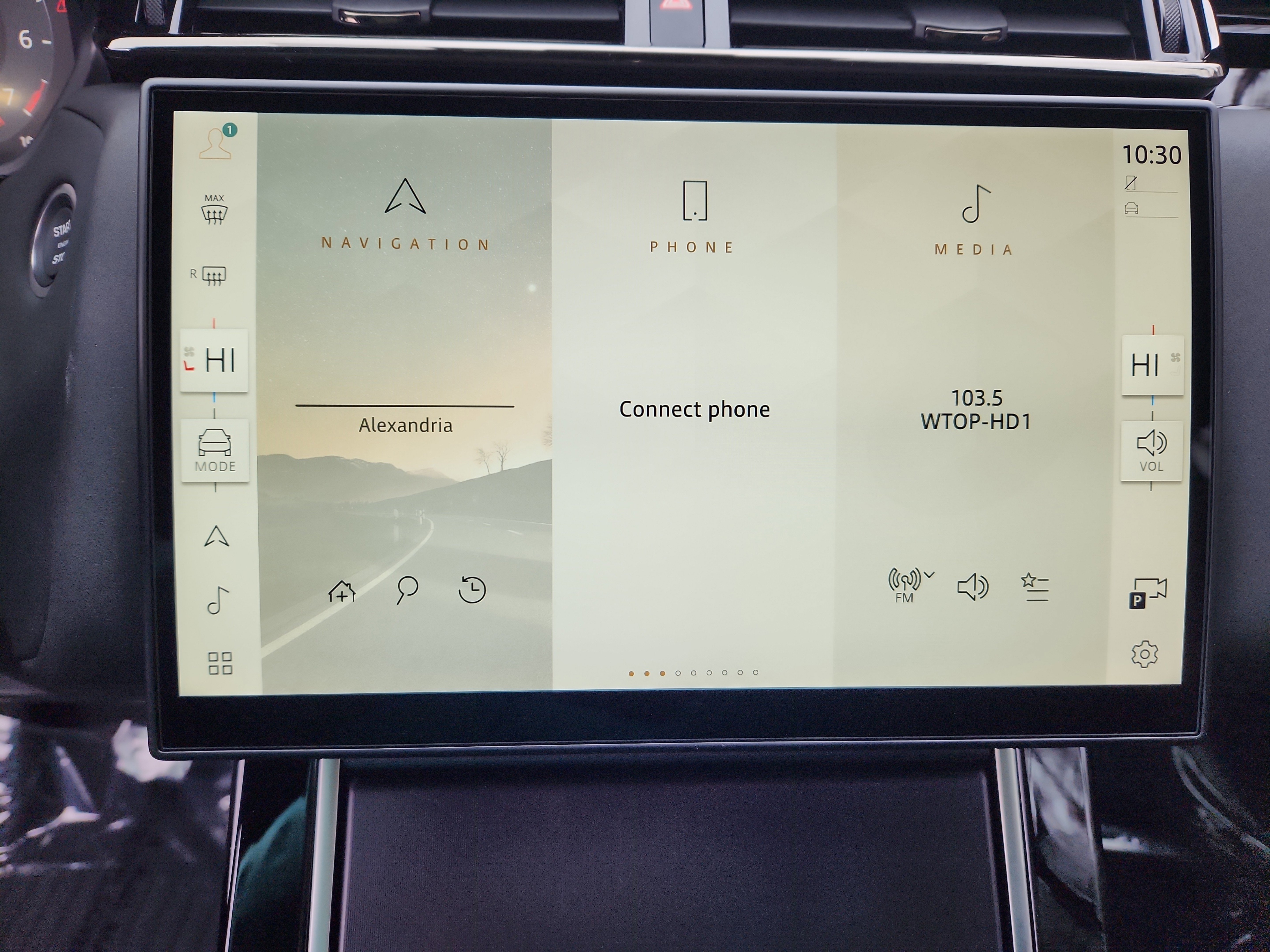 New 2026 Land Rover Range Rover Velar Dynamic SE image 17