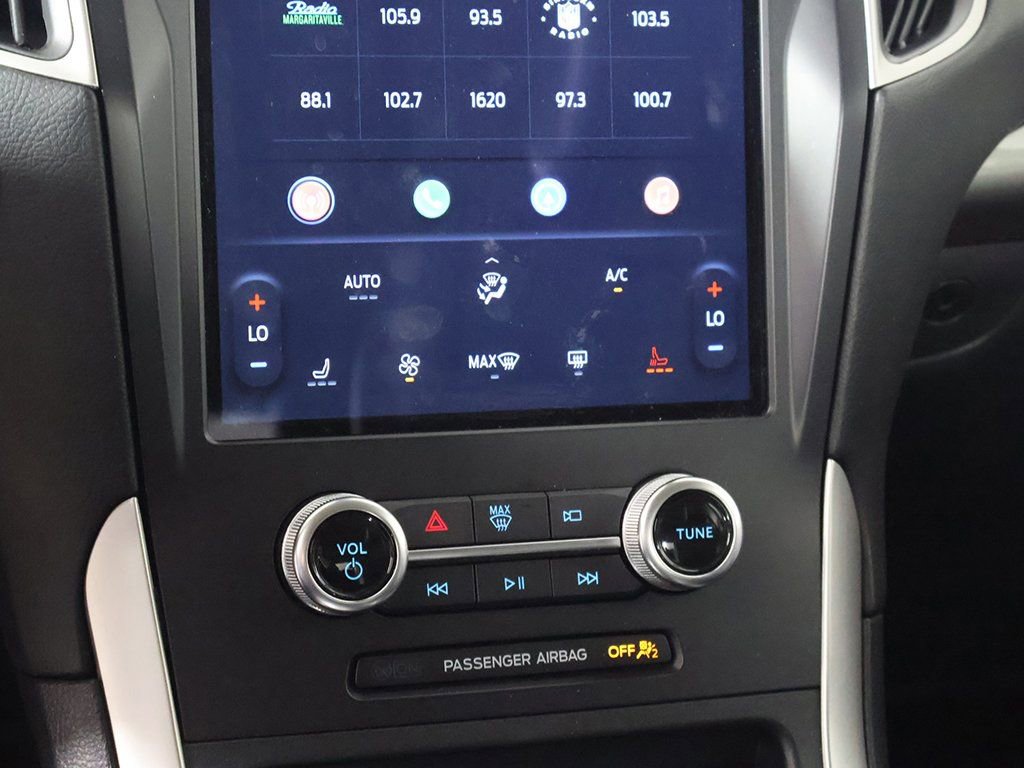 Used 2024 Ford Edge SEL image 44