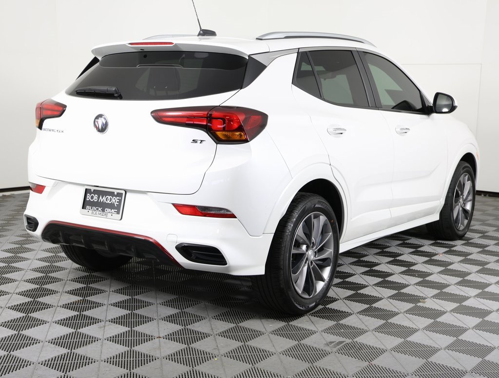 Used 2022 Buick Encore GX Select w/ Sport Touring Package image 5