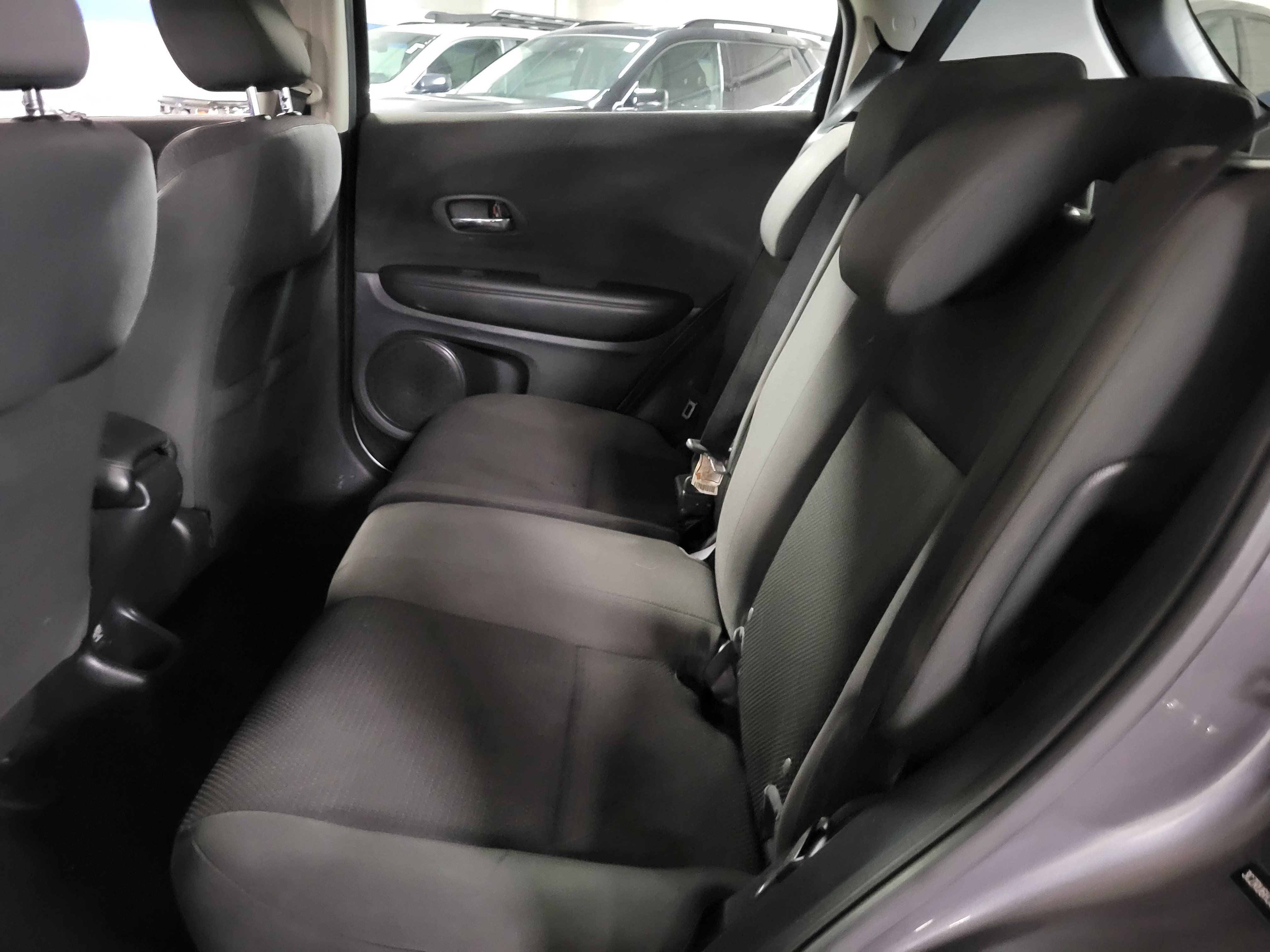Used 2020 Honda HR-V LX image 17