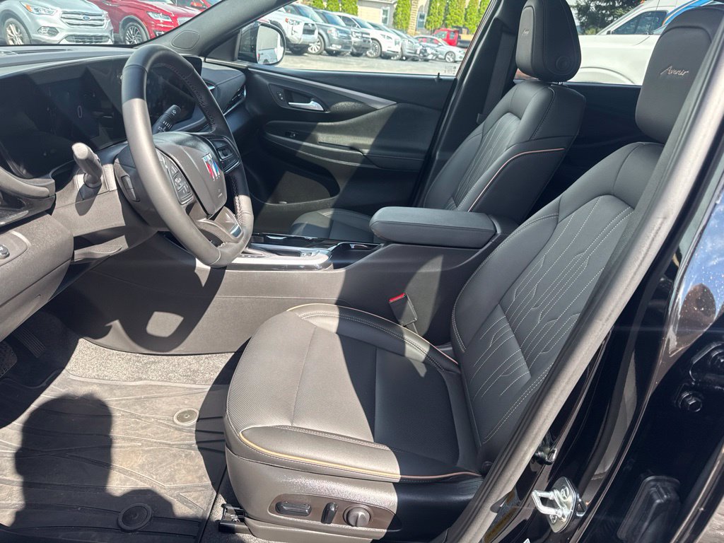 Used 2026 Buick Envista Avenir FWD image 11