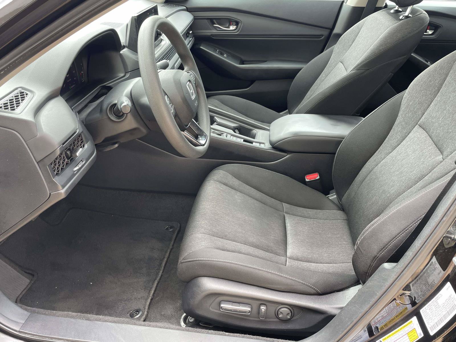 Certified 2023 Honda Accord EX image 11