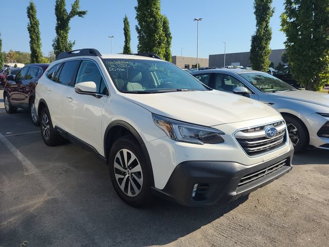 Used 2022 Subaru Outback Premium AWD/4WD image 3
