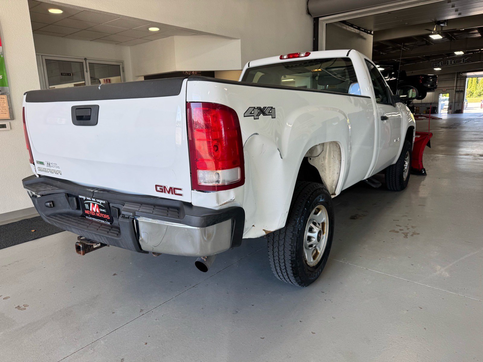 Used 2012 GMC Sierra 2500 W/T w/ Snow Plow Prep Package AWD/4WD image 8