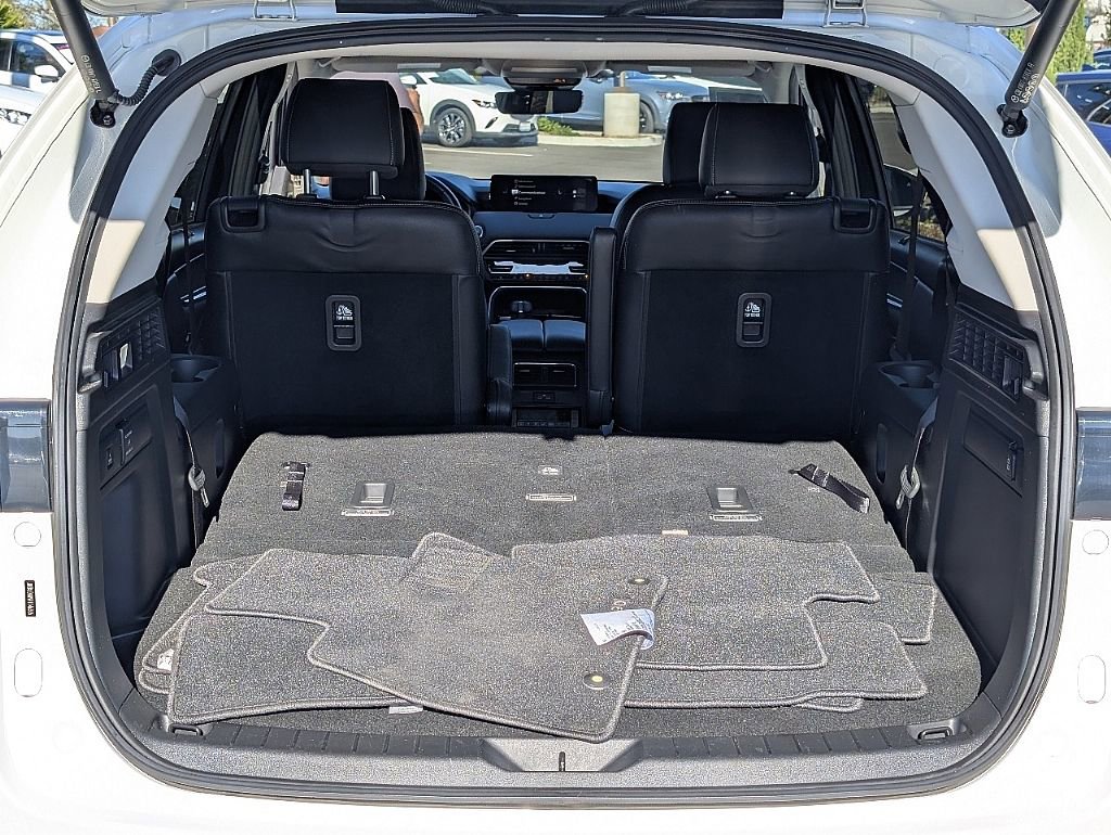 Certified 2024 MAZDA CX-90 Plug-In Hybrid w/ Premium Pkg image 14