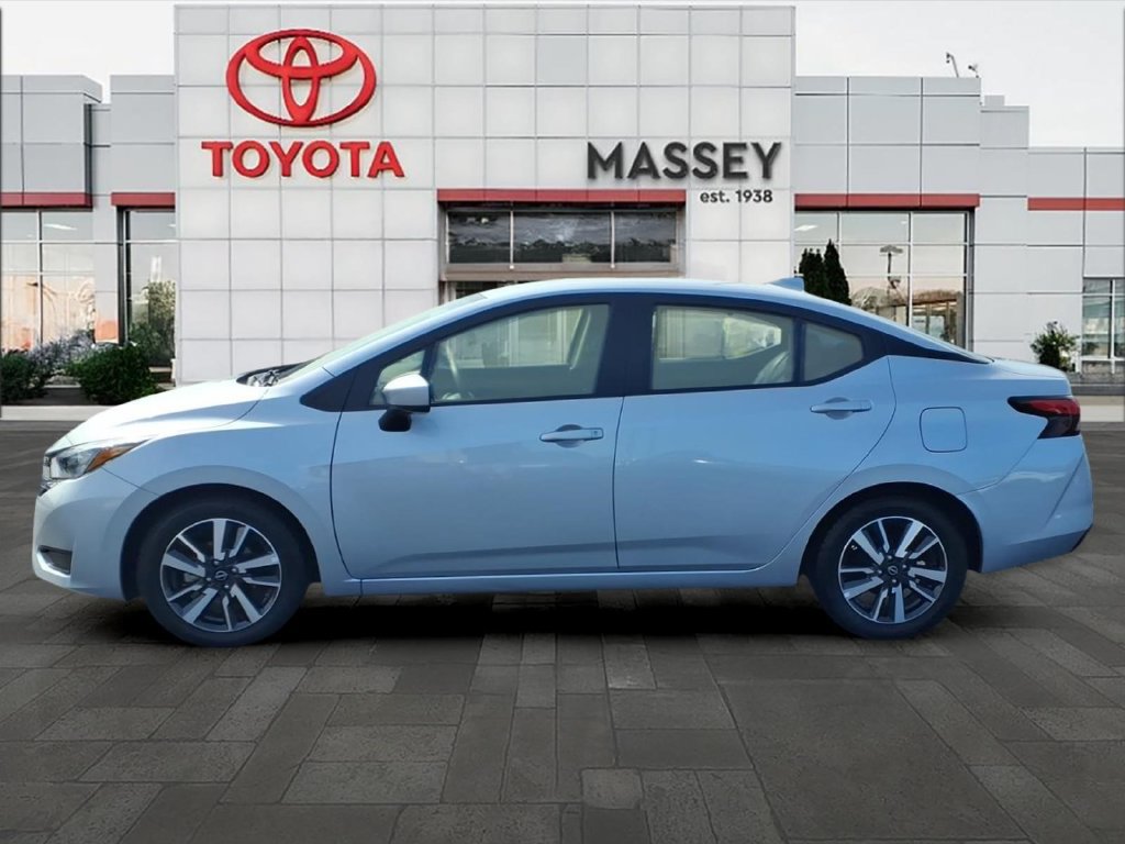Used 2025 Nissan Versa SV FWD image 6