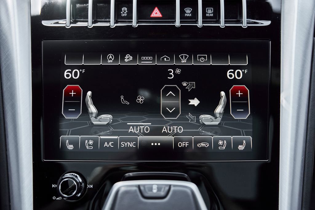 Used 2022 Lamborghini Urus AWD/4WD image 70