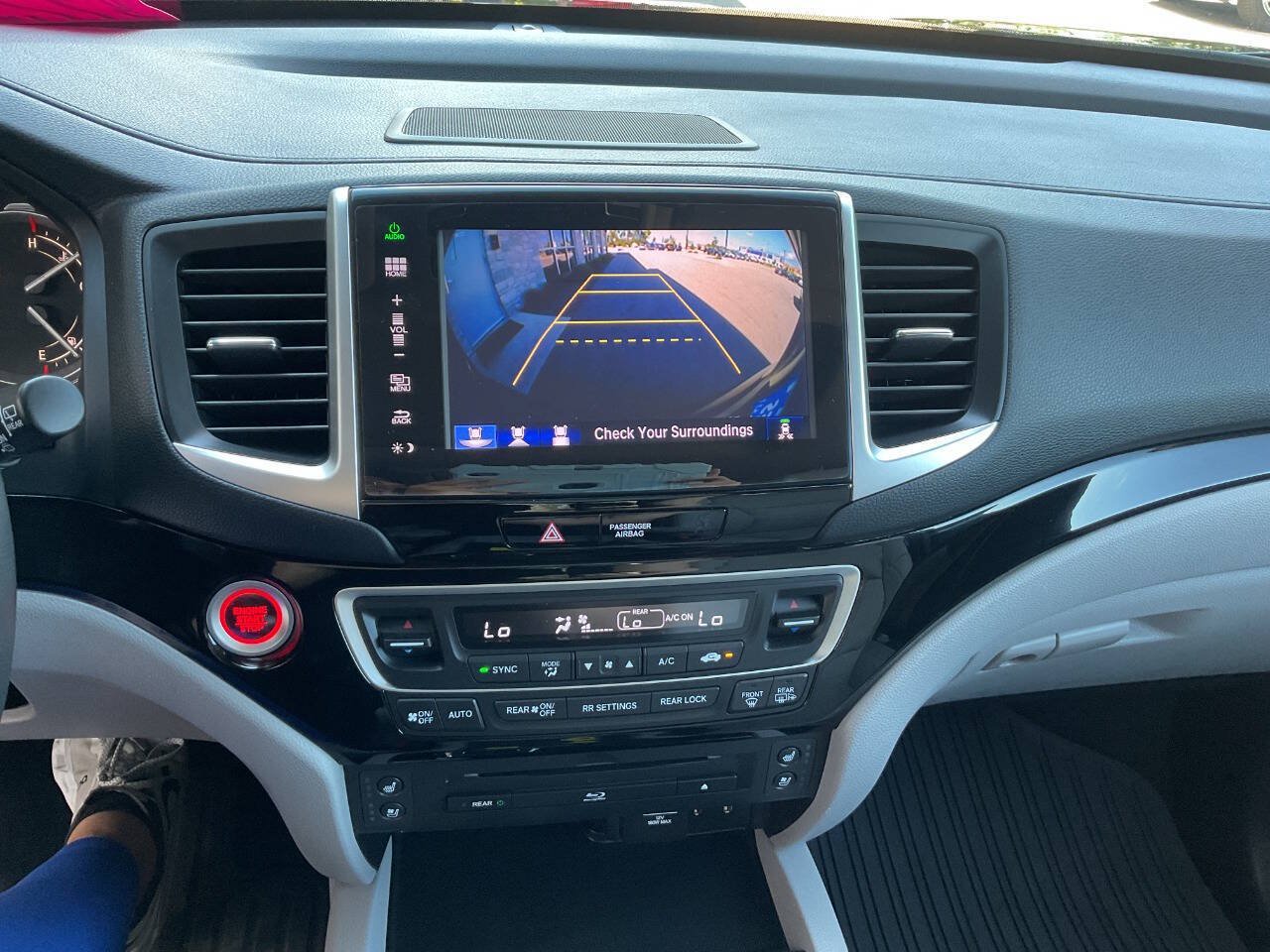 Used 2016 Honda Pilot Elite image 25