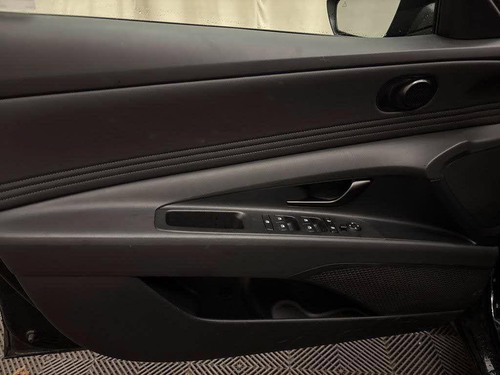 New 2026 Hyundai Elantra Sport FWD image 9