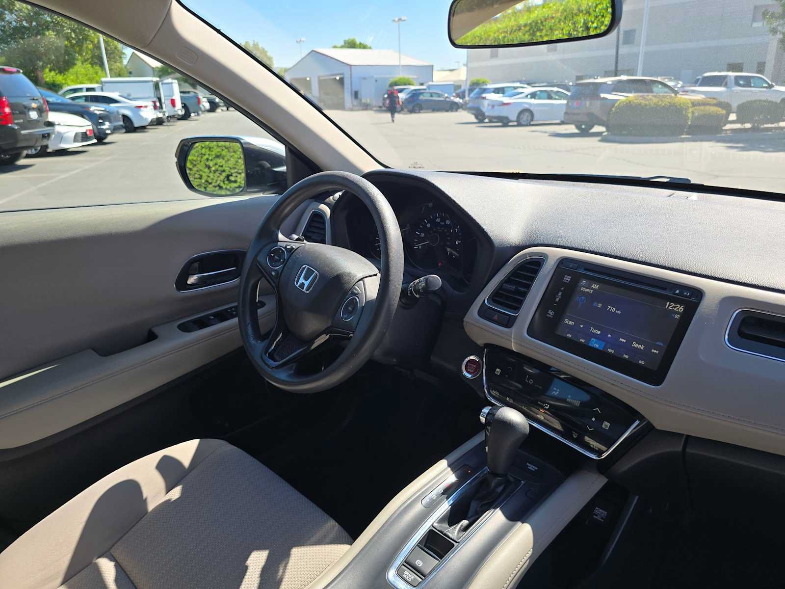 Used 2018 Honda HR-V EX image 11