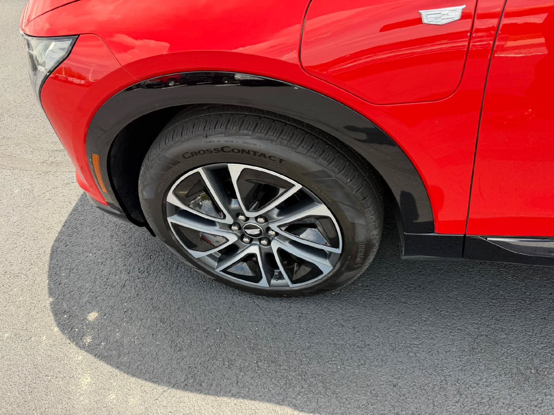 Certified 2025 Cadillac Optiq Sport 1 AWD/4WD image 16