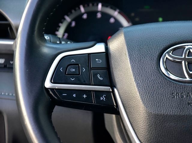 Used 2024 Toyota Highlander LE image 21
