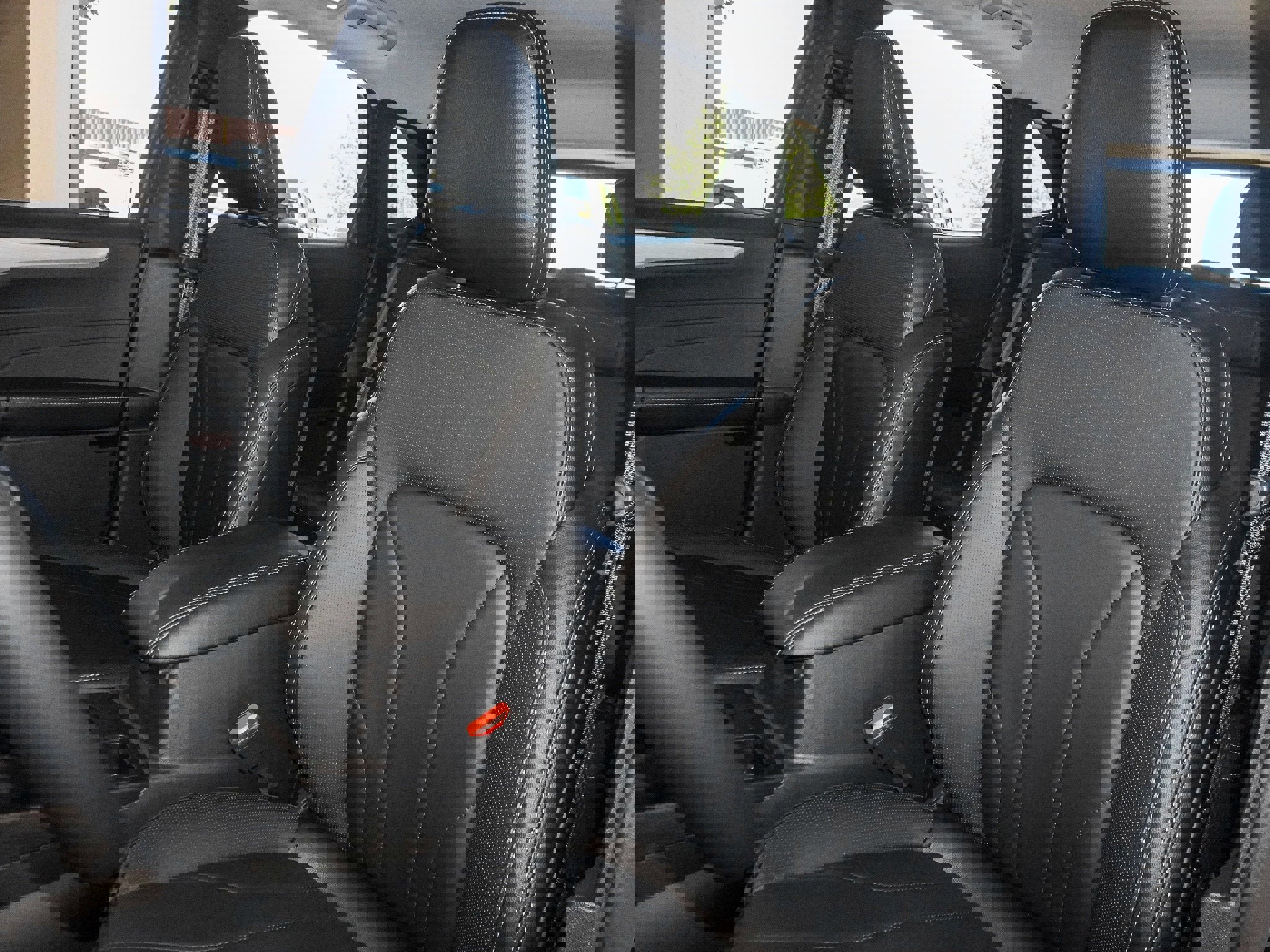 New 2025 Ford Escape SE w/ PHEV Premium Package image 23