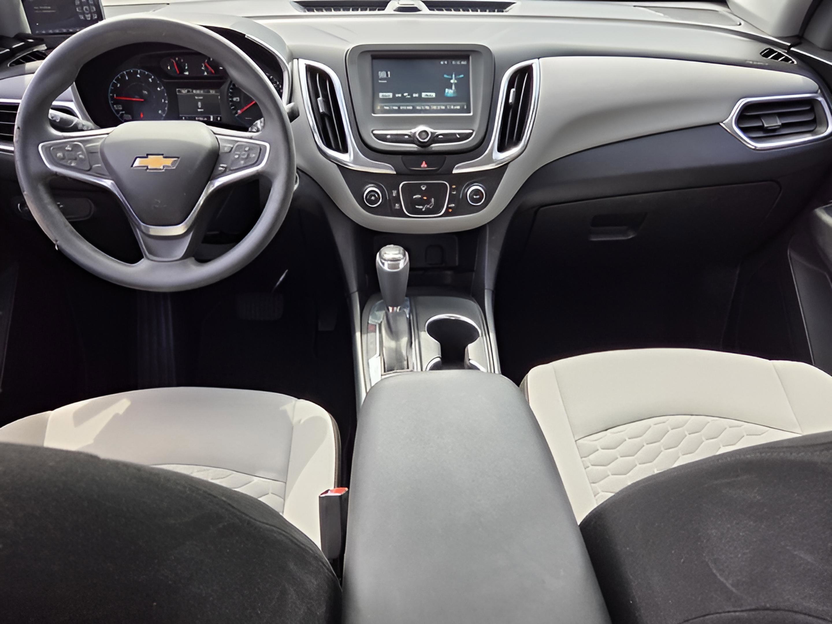 Used 2018 Chevrolet Equinox LS FWD image 12