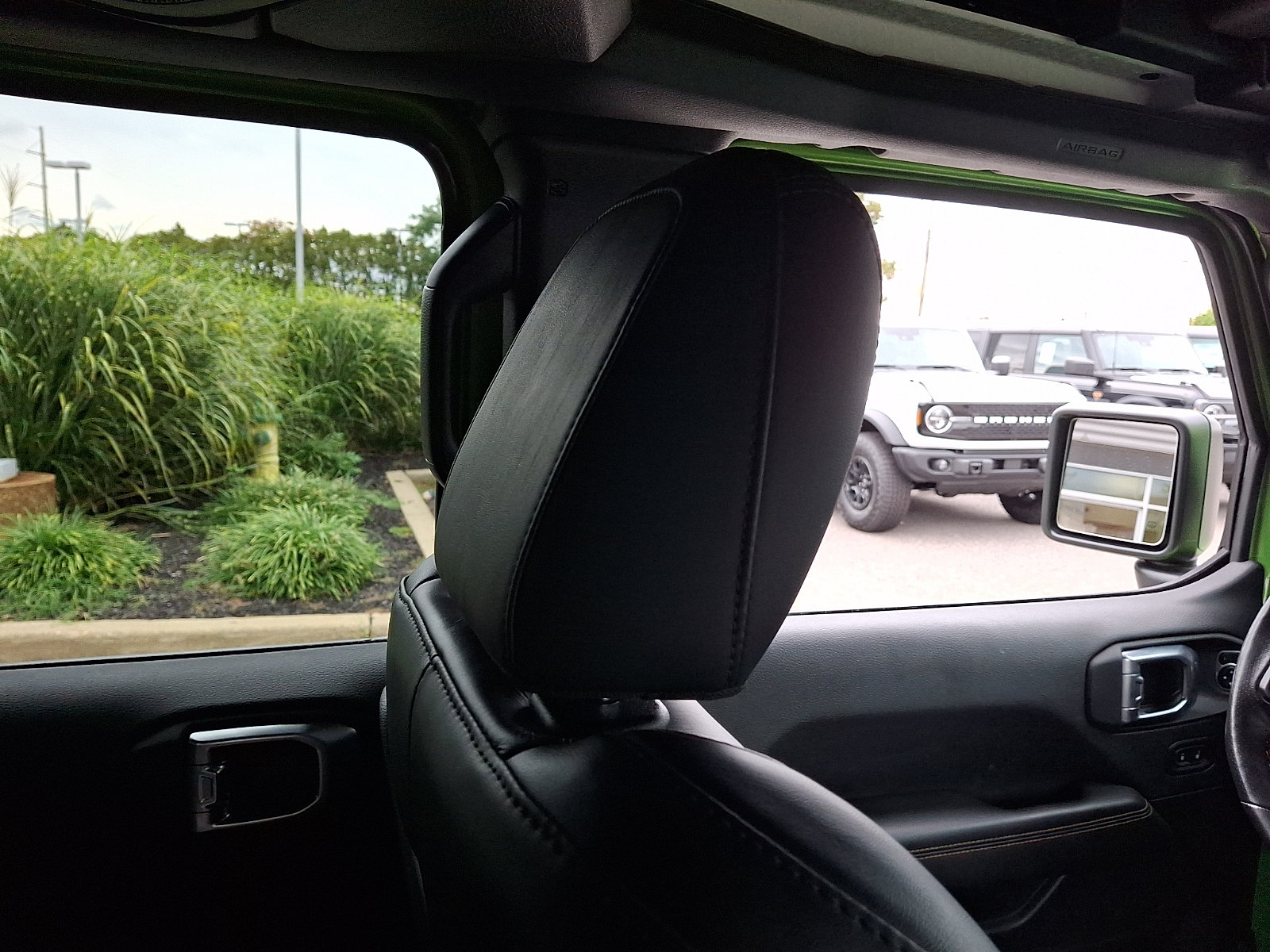 Used 2025 Jeep Wrangler Unlimited Rubicon 392 AWD/4WD image 12
