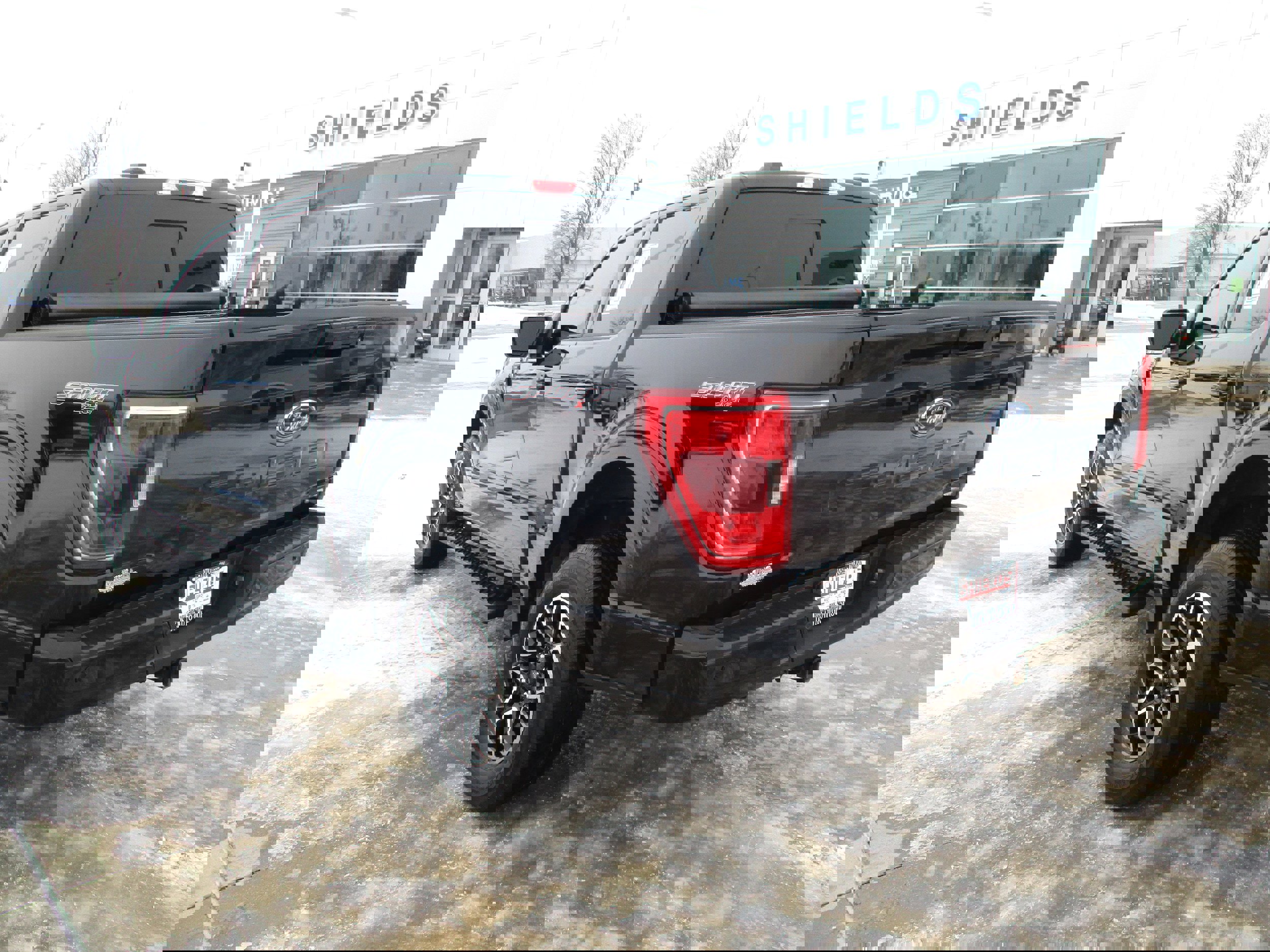 Used 2022 Ford F150 XLT w/ Equipment Group 302A High image 4