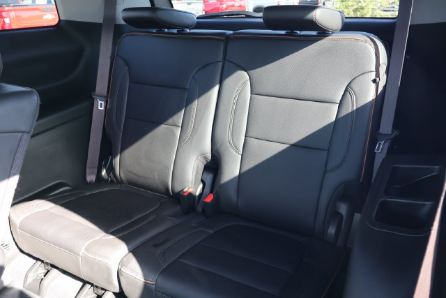 Used 2023 GMC Acadia AT4 w/ GMC Pro Grade Package AWD/4WD image 10